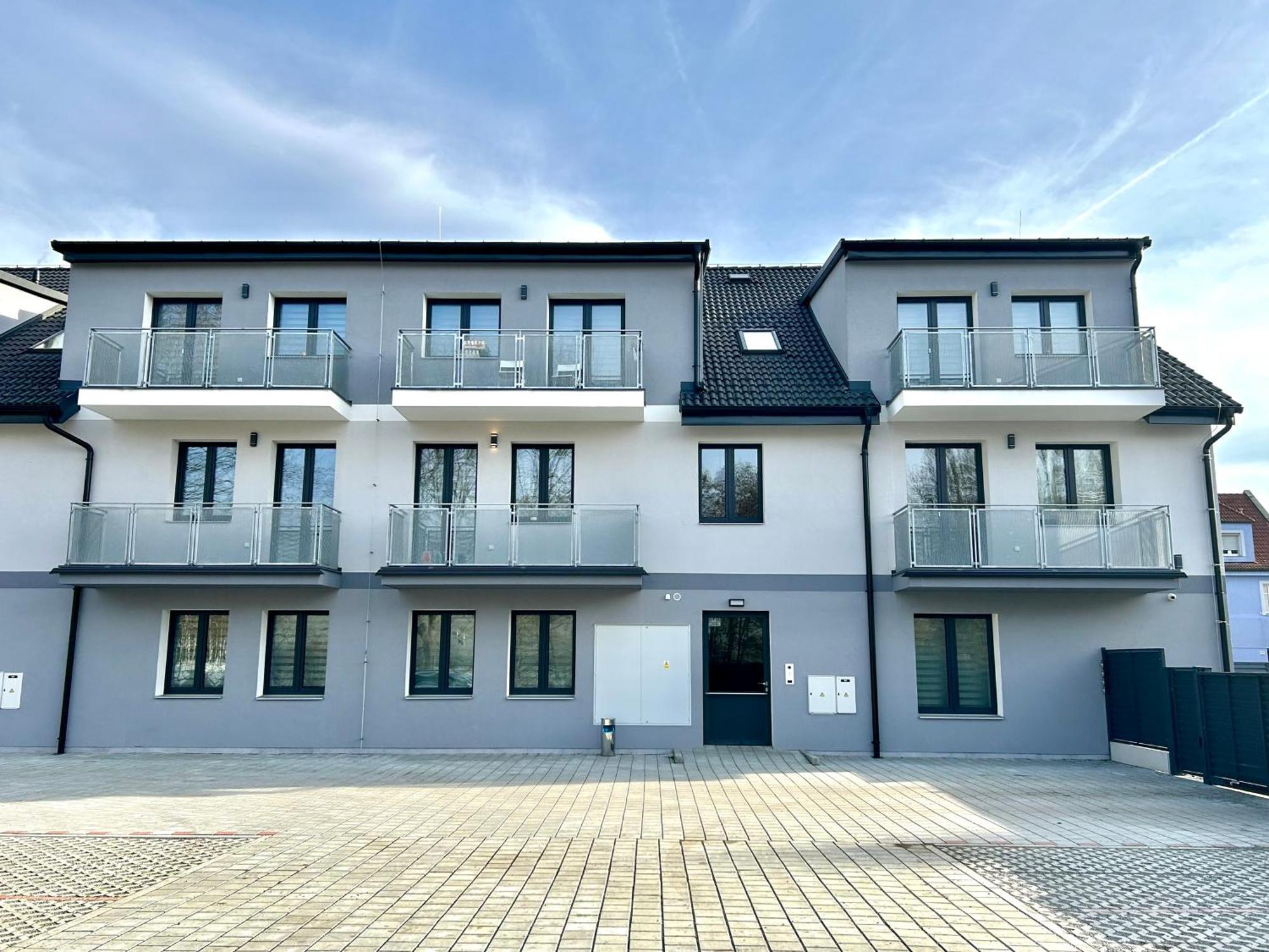 Apartmany Premium Se Soukromym Parkovanim Česká Lípa エクステリア 写真