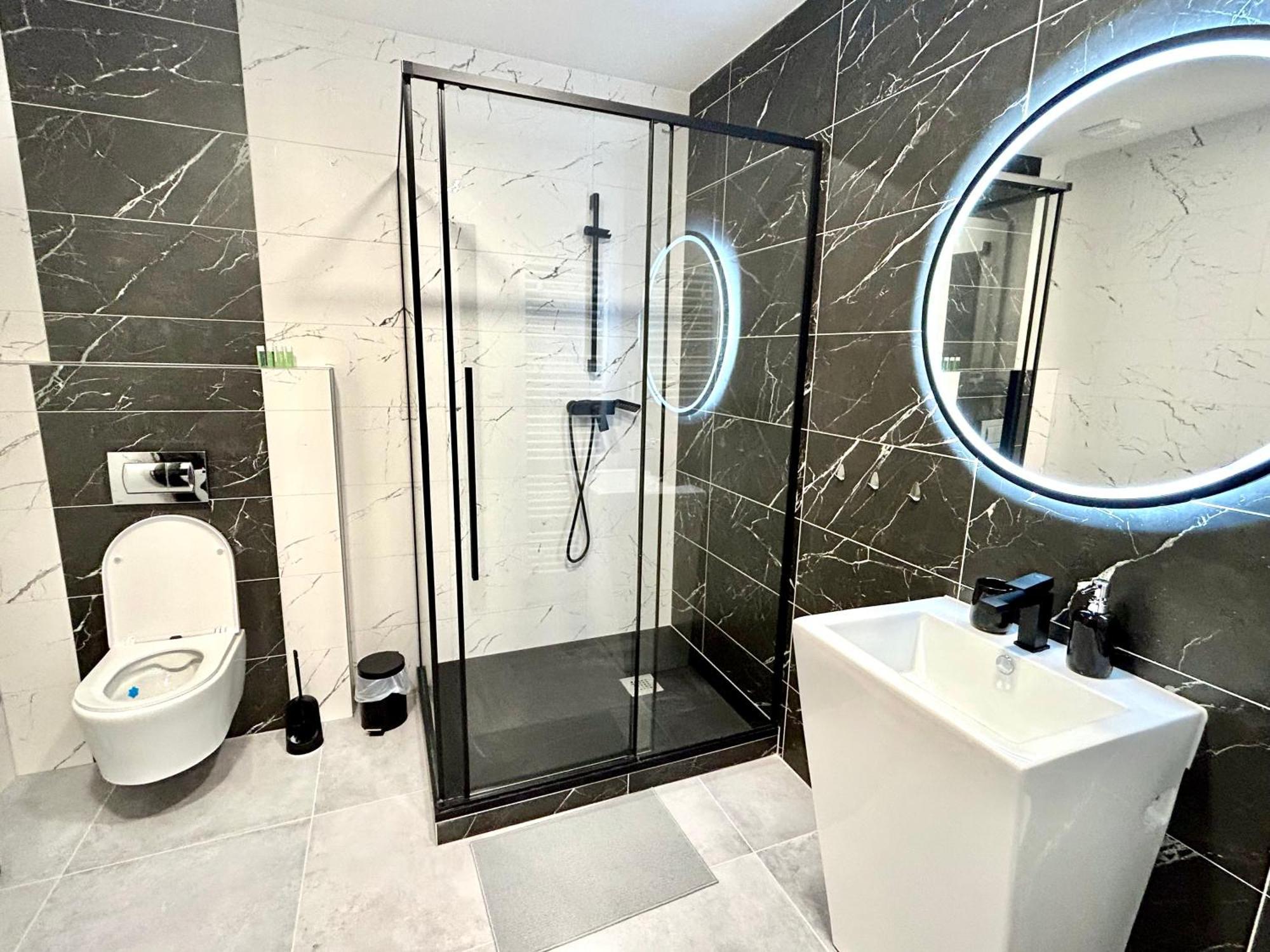 Apartmany Premium Se Soukromym Parkovanim Česká Lípa エクステリア 写真